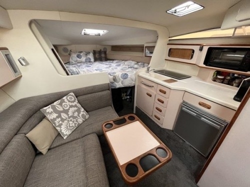 No-Name-Sea-Ray-300-Sport-1